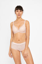 Load image into Gallery viewer, Berlei Barely There Lace Contour Bra